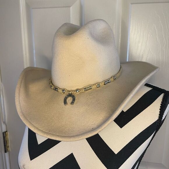 Vintage Rodeo King Beaver Felt Cowboy Hat with Horseshoe Pendant accent SZ S - Picture 1 of 13